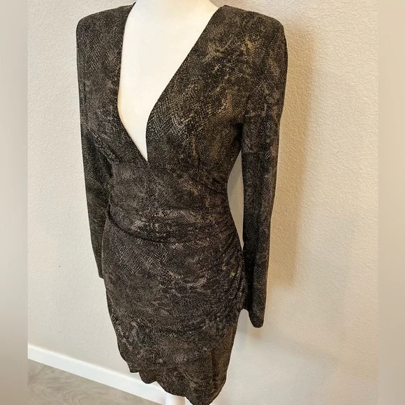 New Alice and Olivia dress - Picture 2 of 11